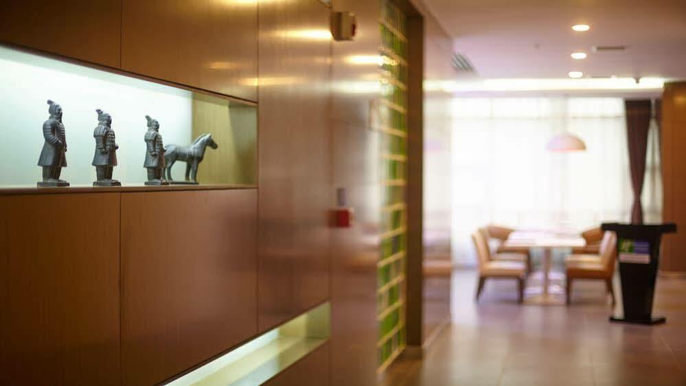 Holiday Inn Express Baoji City Centre By Ihg Экстерьер фото